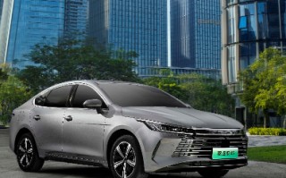 雪佛兰商务车7座报价和图片，雪佛兰商务车7座报价和图片多少钱
